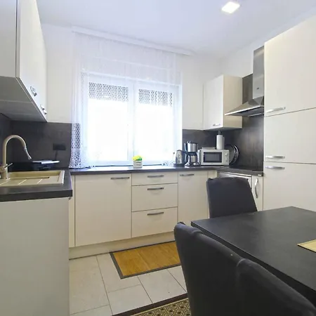 Holiday home Unit_type_semidetached_house 45130 Fazana
